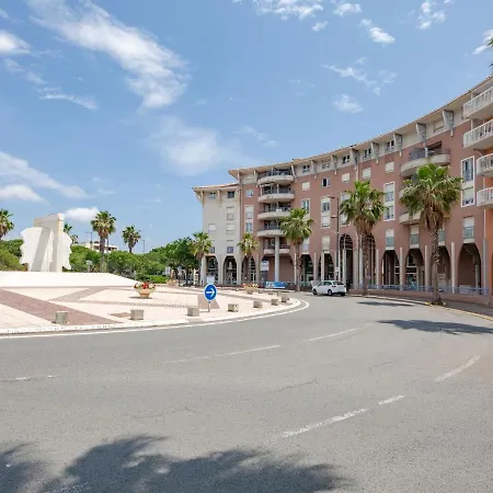 Appartement Royal Marine-5 *